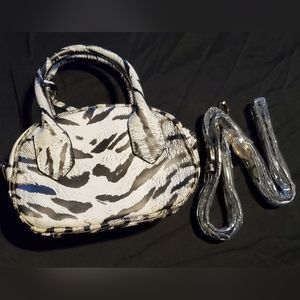 Fashion Nova mini crossbody purse $12